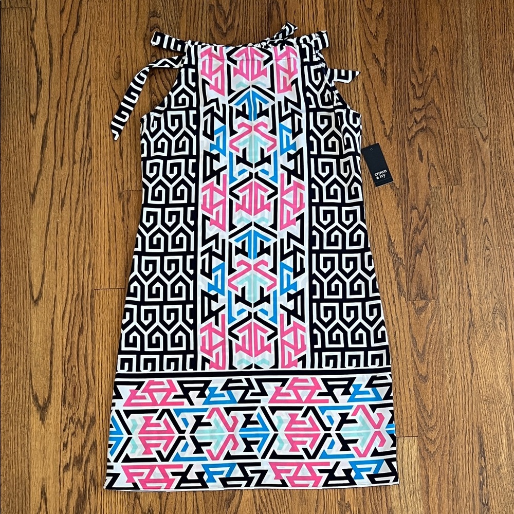NWT Crown & Ivy Patterned Dress